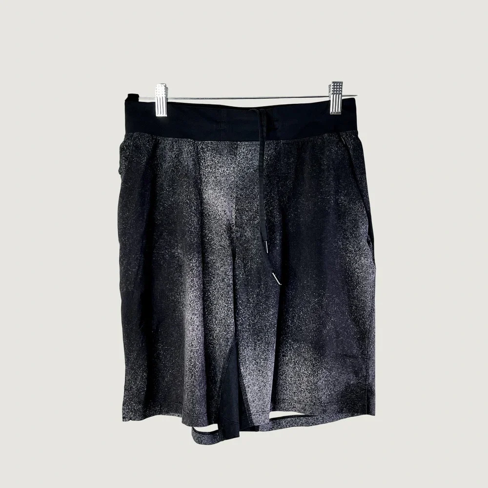 Lululemon Shorts Mens S Black White T.H.E. Short‎ 9